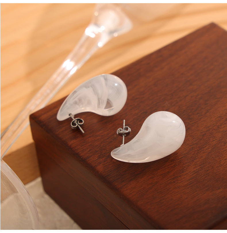 Simple Style British Style Commute Water Droplets Plating Resin Titanium Steel Ear Studs