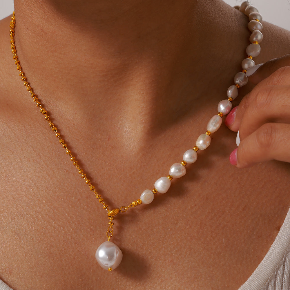 Elegant Freshwater Pearl Titanium Steel Necklace