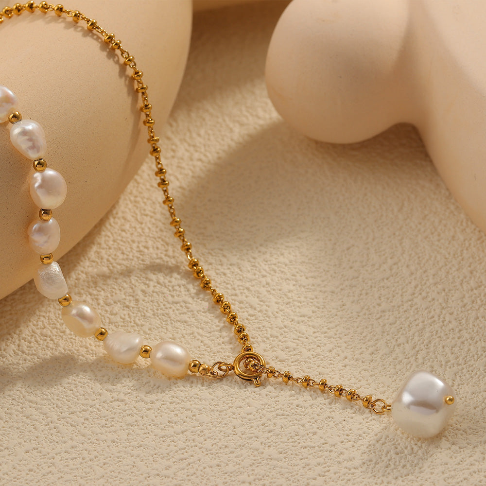 Elegant Freshwater Pearl Titanium Steel Necklace