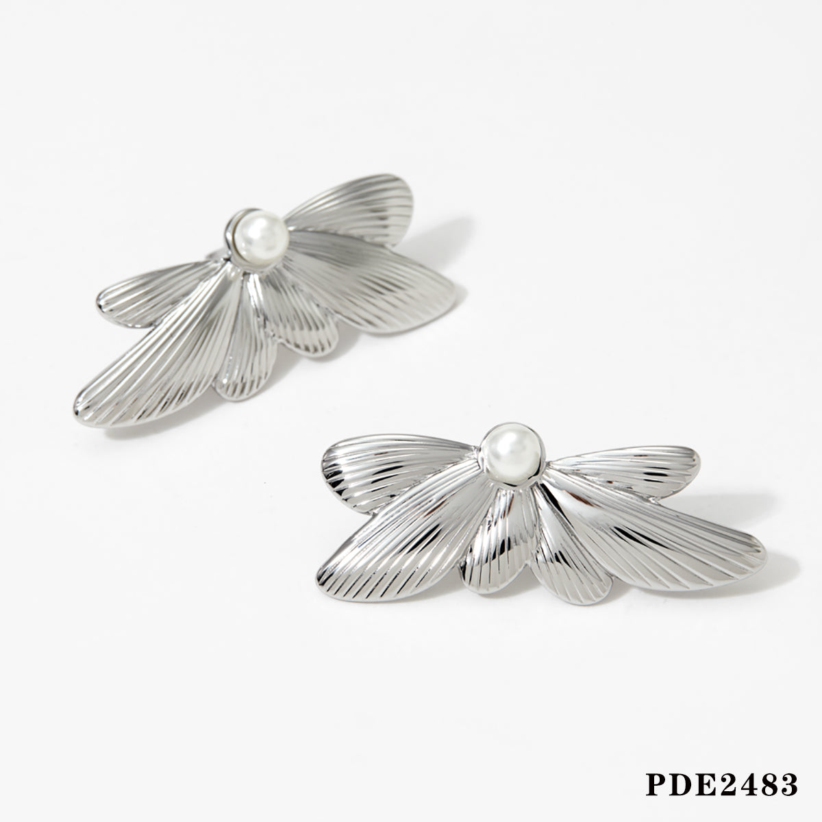 Basic Modern Style Classic Style Solid Color Butterfly Inlay 304 Stainless Steel Artificial Pearls 14K Gold Plated White Gold Plated Gold Plated Ear Studs