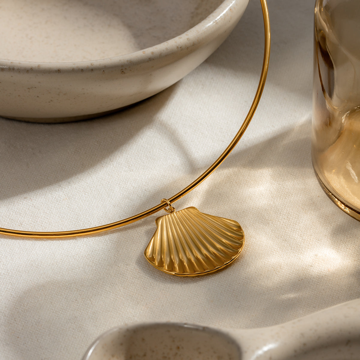 Shell 304 Stainless Steel 18K Gold Plated Choker