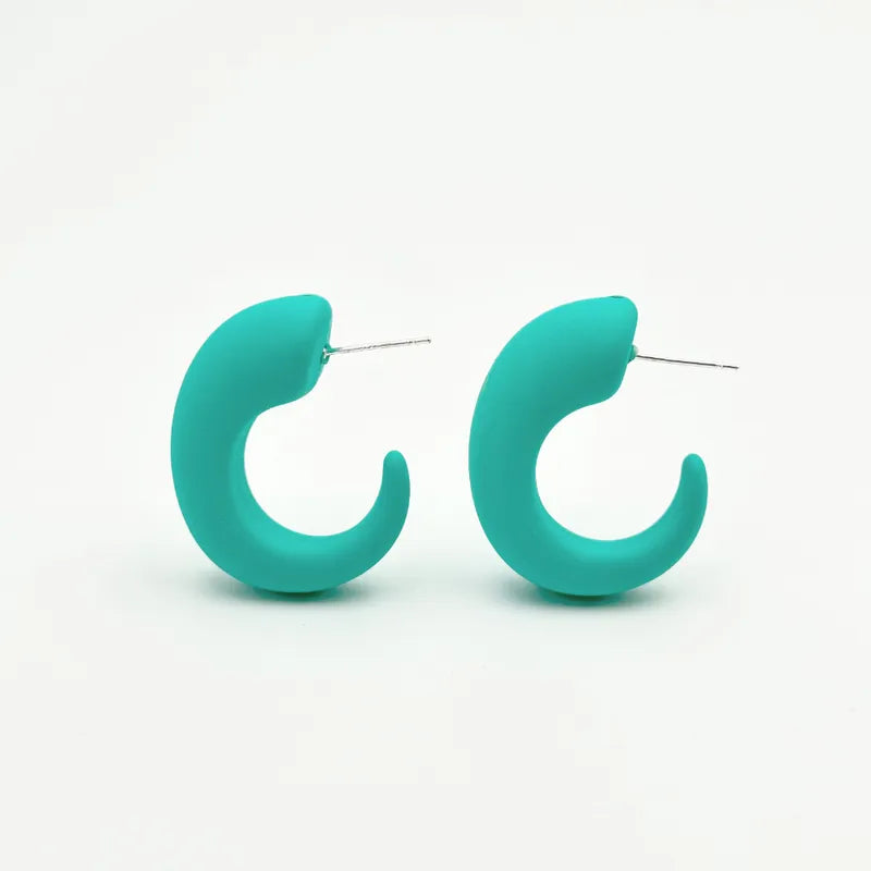 Sweet C Shape Geometric Arylic Ear Studs, pack of 2 pieces