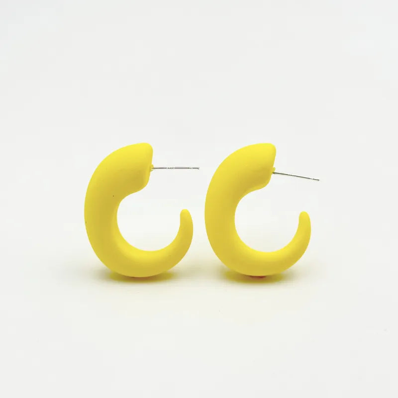 Sweet C Shape Geometric Arylic Ear Studs, pack of 2 pieces