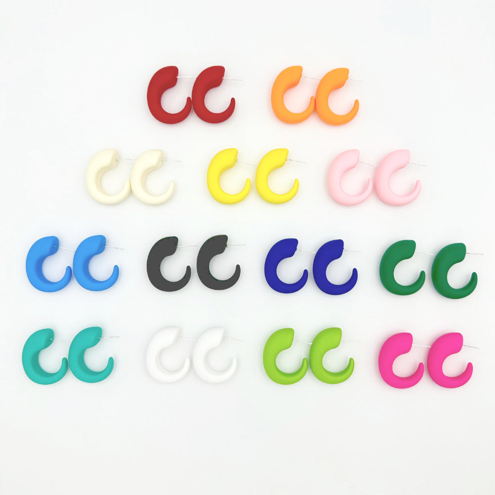 Sweet C Shape Geometric Arylic Ear Studs, pack of 2 pieces