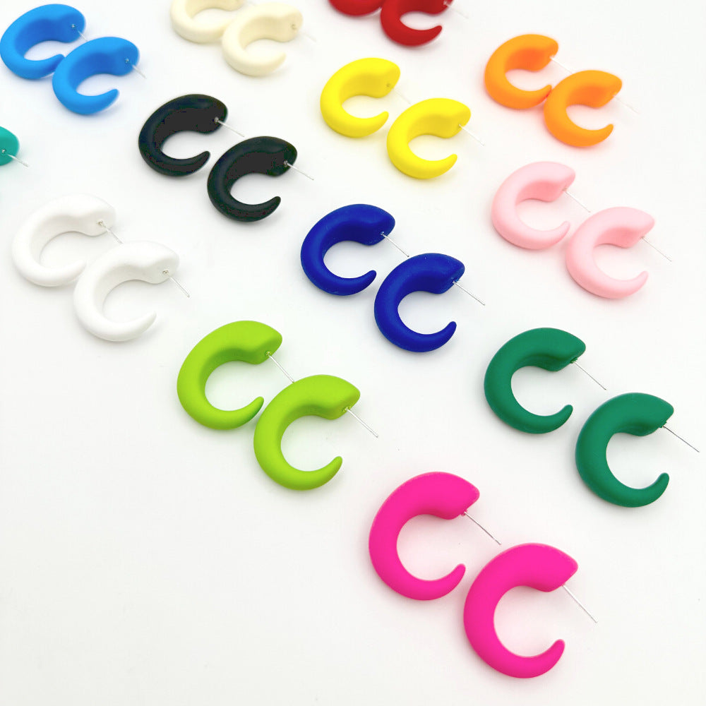 Sweet C Shape Geometric Arylic Ear Studs, pack of 2 pieces