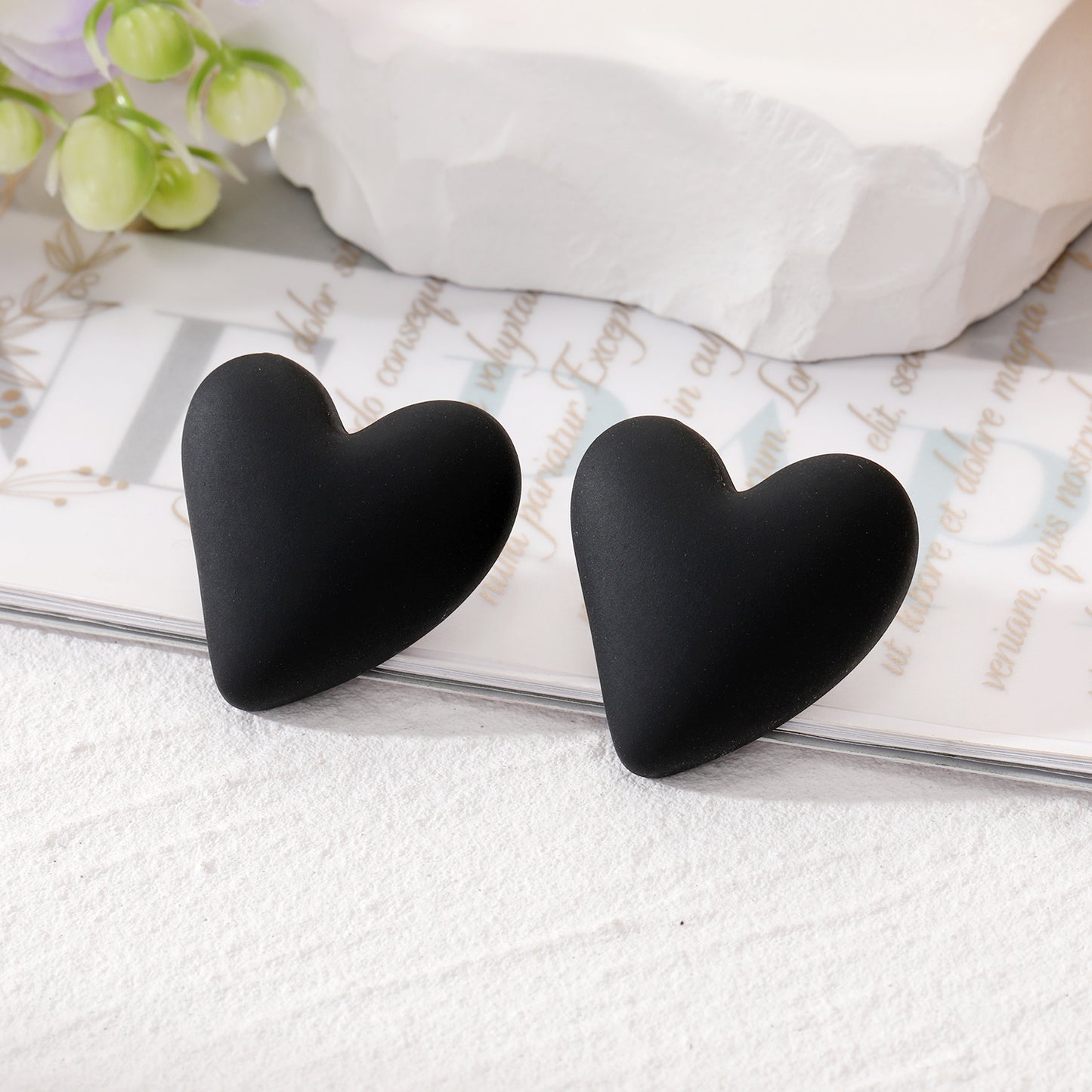 Cute Heart Shape Alloy Resin Ear Studs 4cm