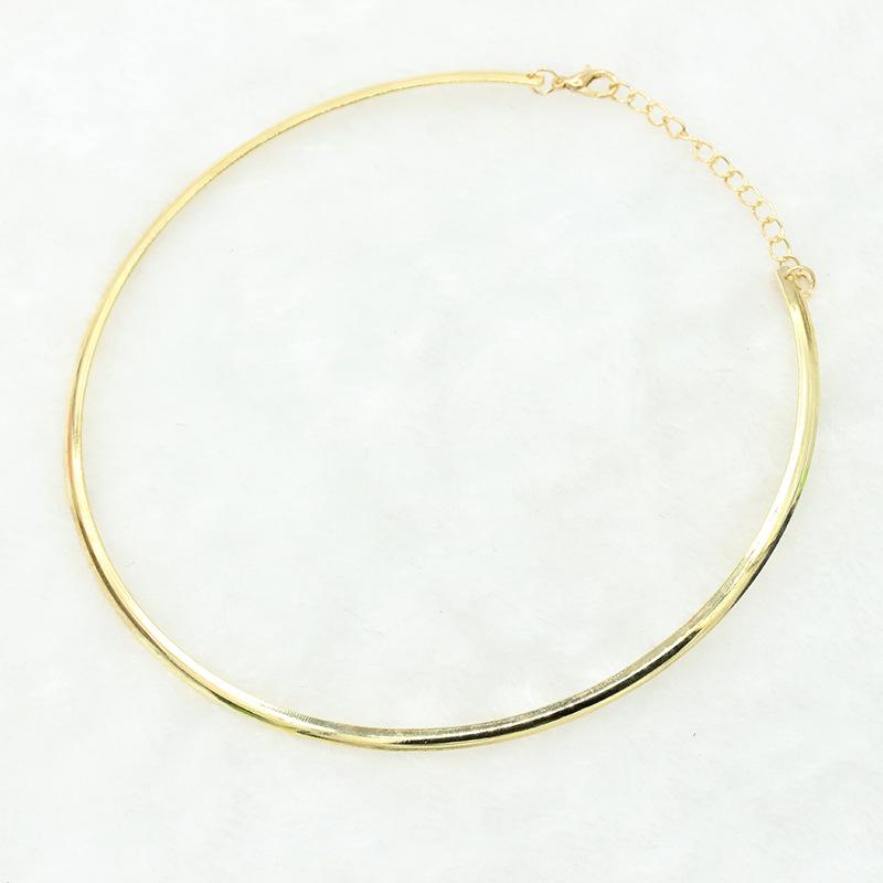 Fashion Bold metal choker