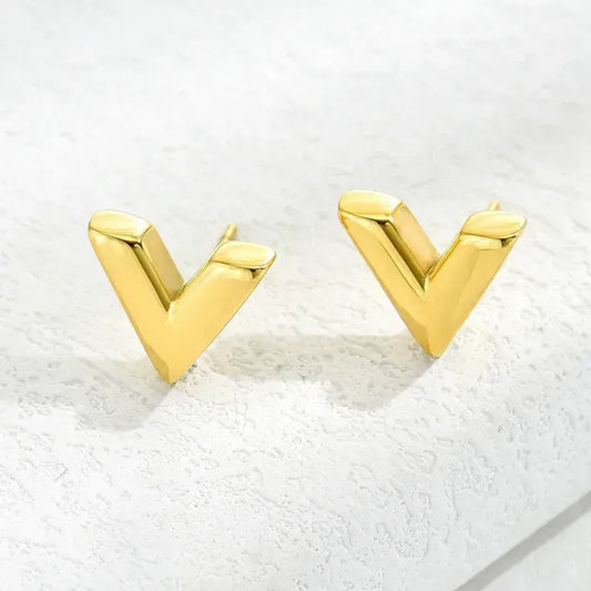 Σκουλαρίκια V-shaped από ατσάλι τιτανίου 
