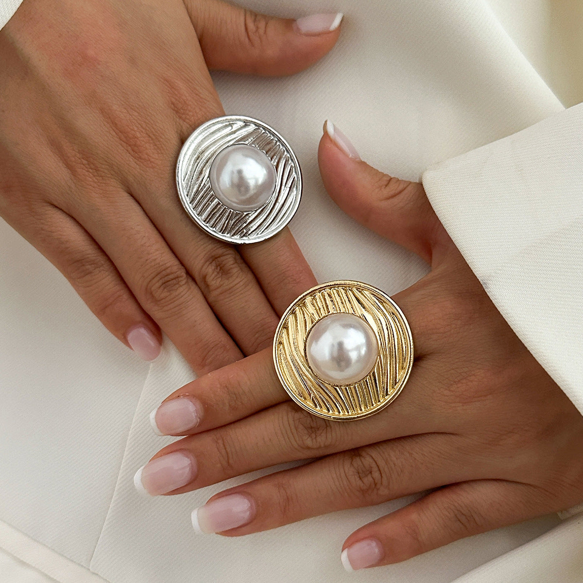 Oversized Round Women's Open Rings with Pearl