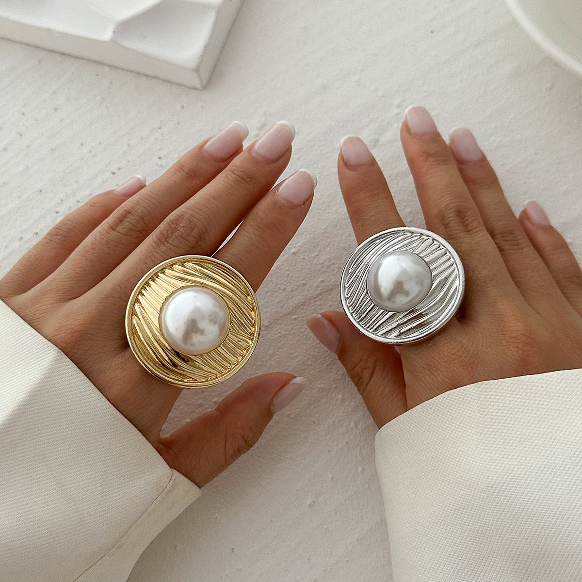 Oversized Round Women's Open Rings with Pearl