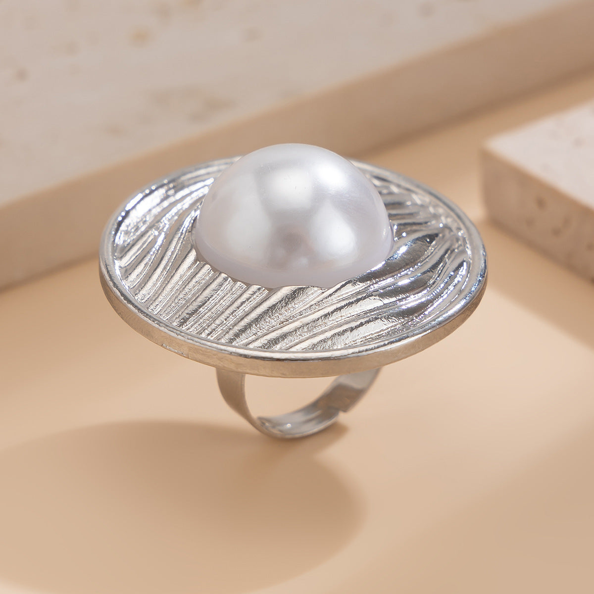 Oversized Round Women's Open Rings with Pearl