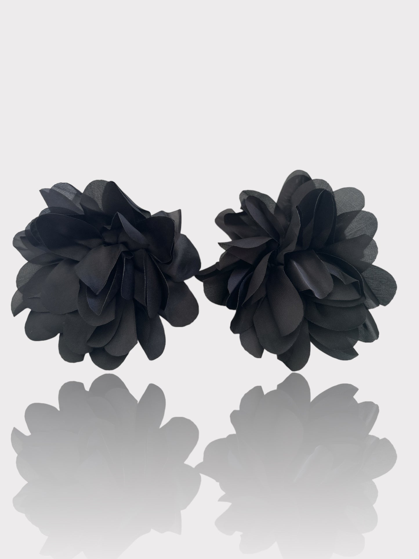 LILIAN OVERSIZED EARRINGS