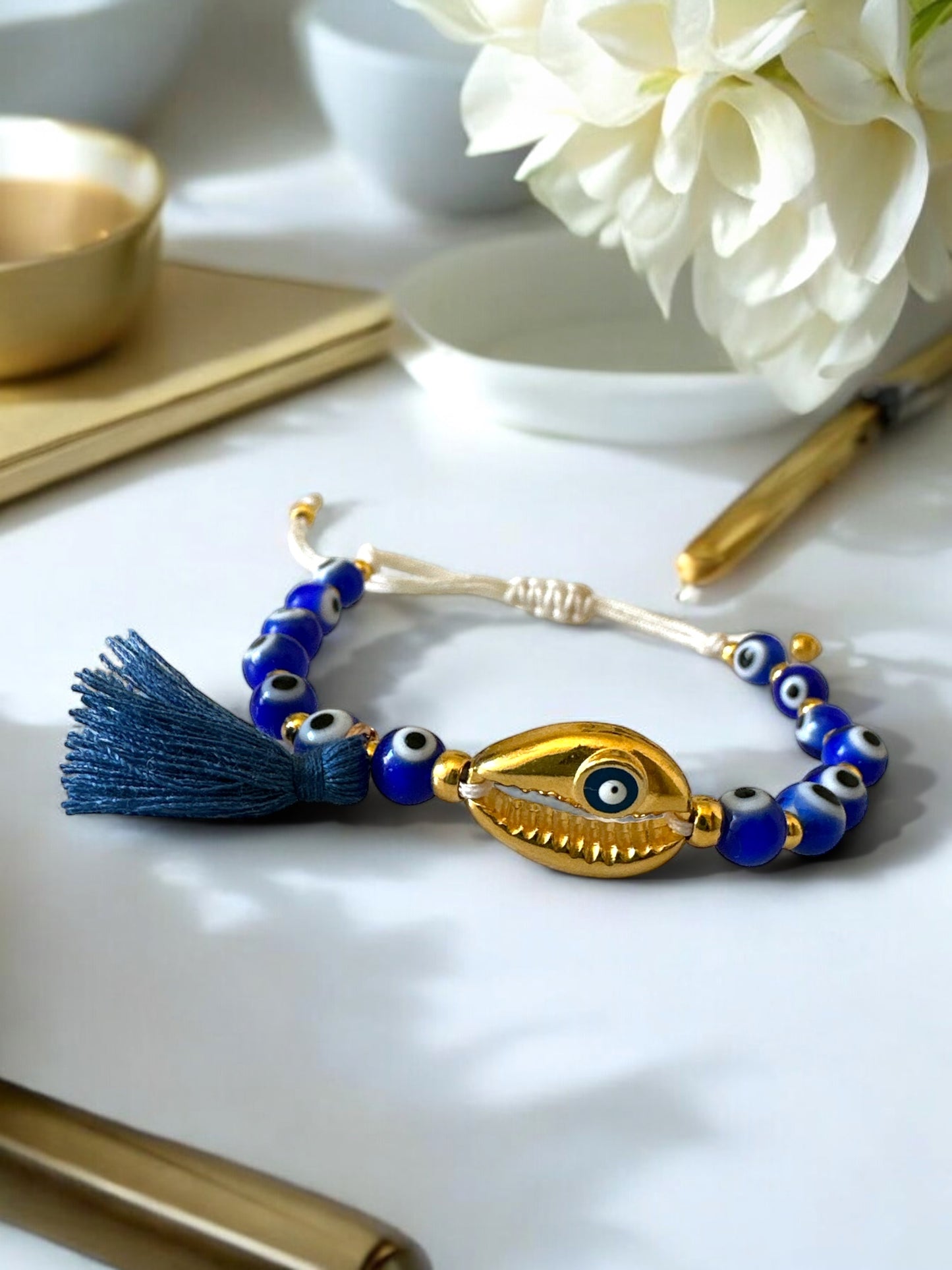 SHELL AND EYES BRACELET