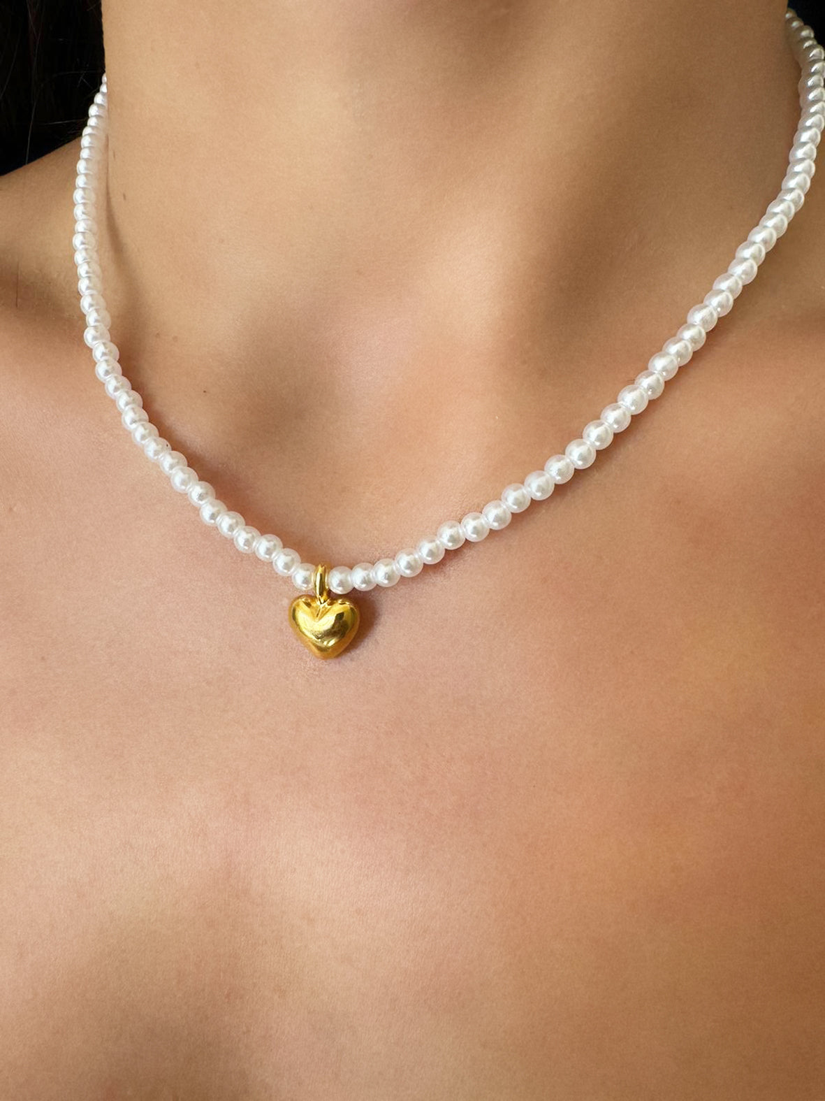 LITTLE HEART PEARL NECKLACE