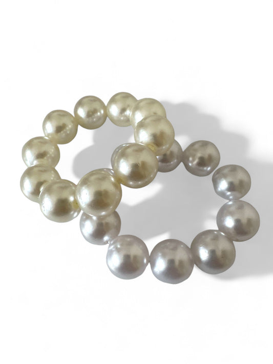 BOLD PEARLS BRACELET