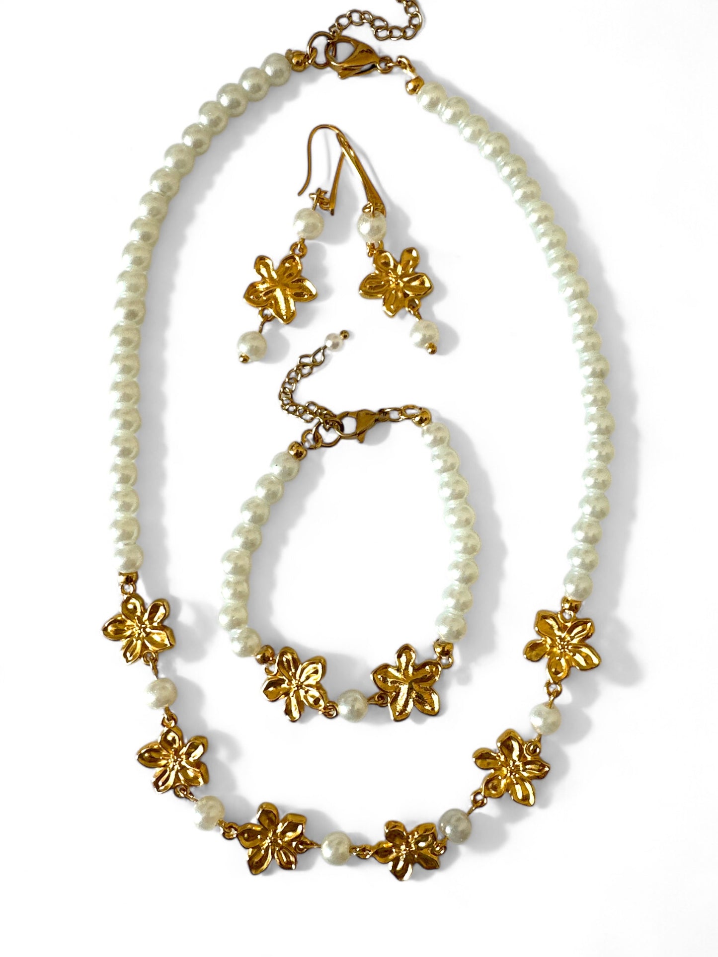 FLOWERS PEARL NECKLACE