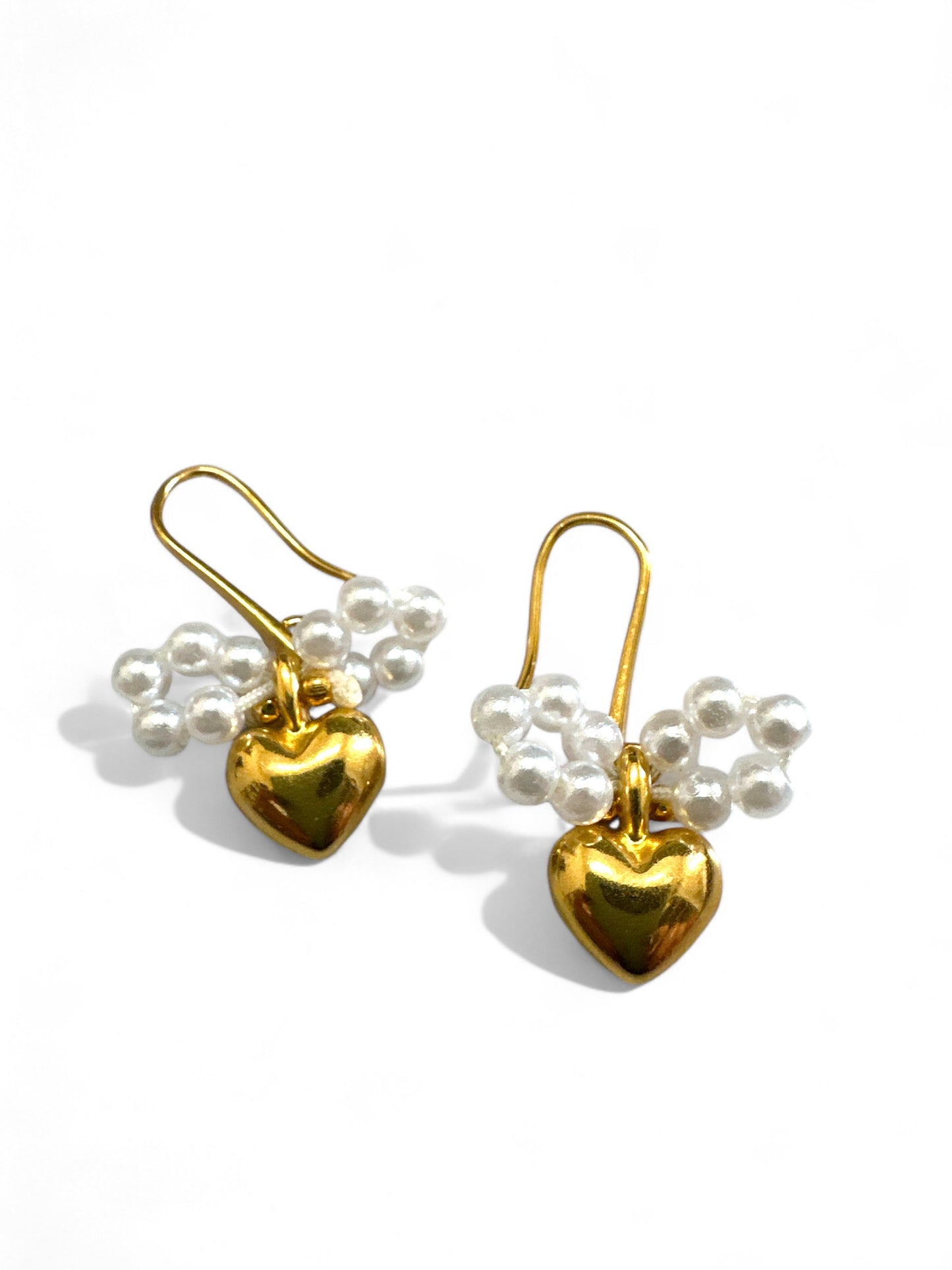 LITTLE HEART BOW PEARL EARRINGS