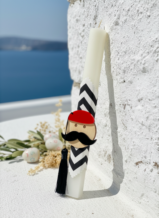 Χειροποίητη πασχαλινή λαμπάδα 30 εκ με τσολιά από ξύλο και πλεξιγκλάς, ελληνικό εταιρικό πασχαλινό δώρο – So Cute by Dimi