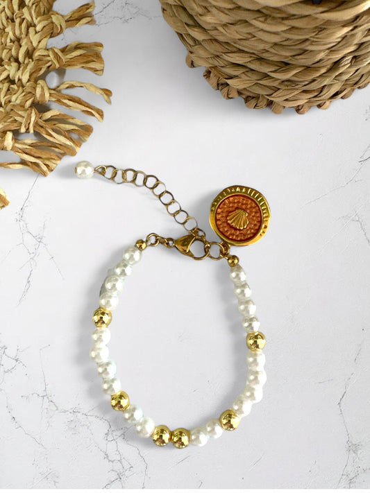Golden Shell Bracelet