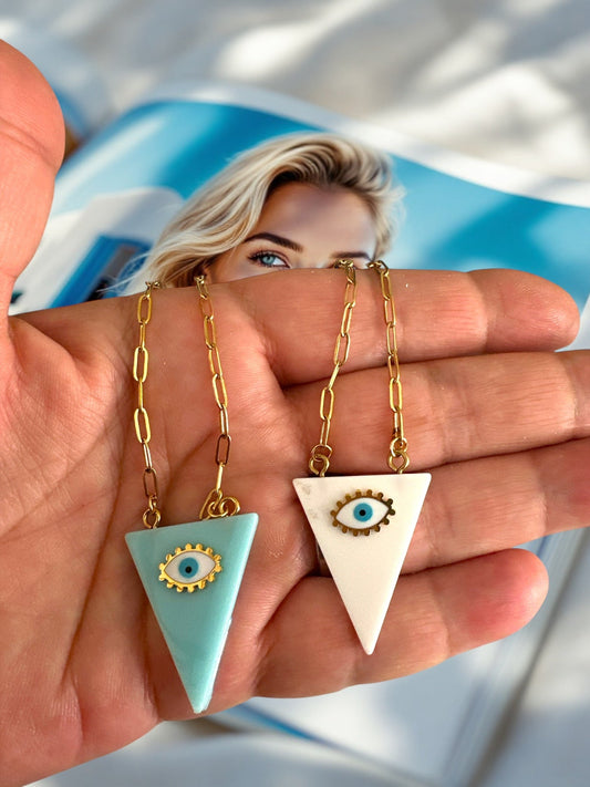 ⚡🚚 Triangle Mataki Necklace – Aqua & Ivory