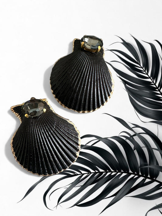🖤 Σκουλαρίκια Black Shell Studs με Φυσικά Κοχύλια & Κρύσταλλα