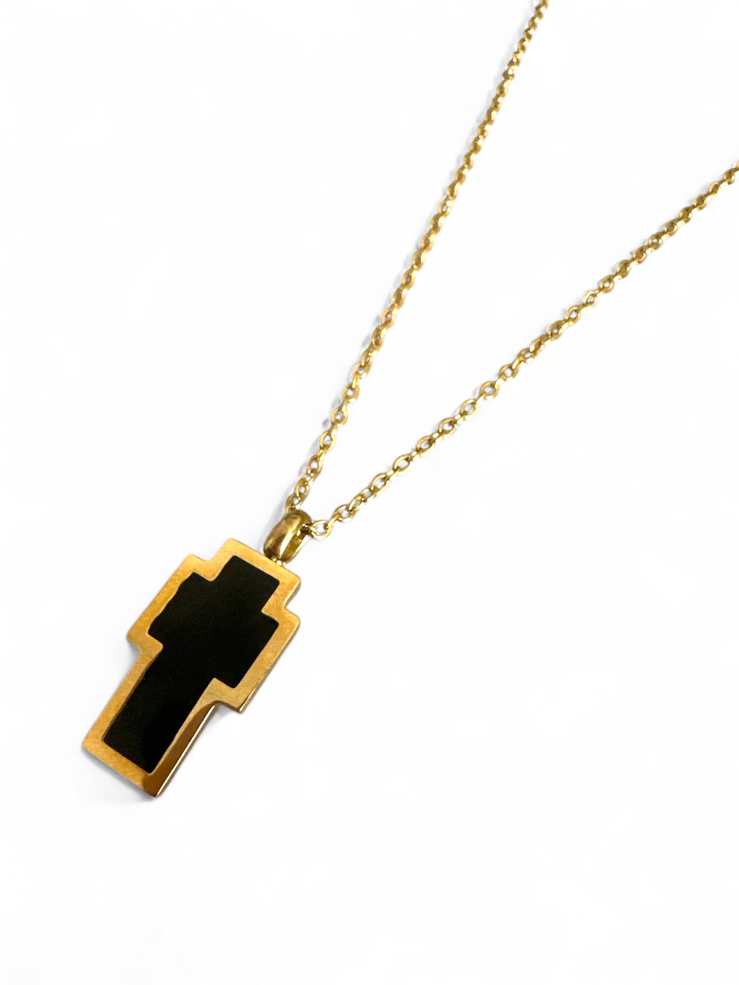 Pixel Cross Necklace – Ατσάλινο Κολιέ Γεωμετρικός Σταυρός με χρυσό  περίγραμμα – Χονδρική So Cute by Dimi