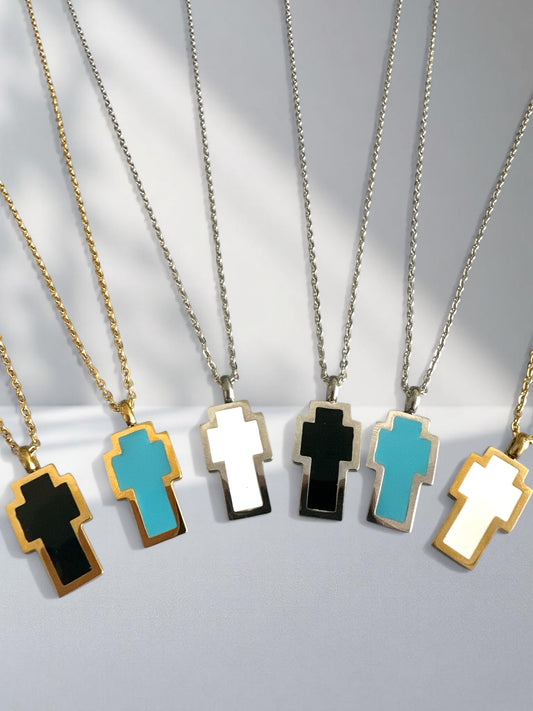 Pixel Cross Necklace – Ατσάλινο Κολιέ Γεωμετρικός Σταυρός με χρυσό & ασημί περίγραμμα – Χονδρική So Cute by Dimi