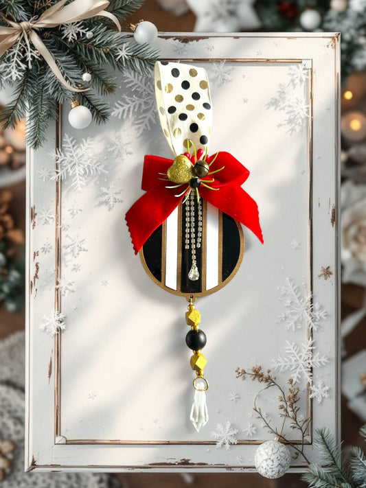 🤍✨ Κρεμαστό Γούρι «Masquerade Charm» – Plexiglass & Διακοσμητικά | Christmas Masquerade Collection