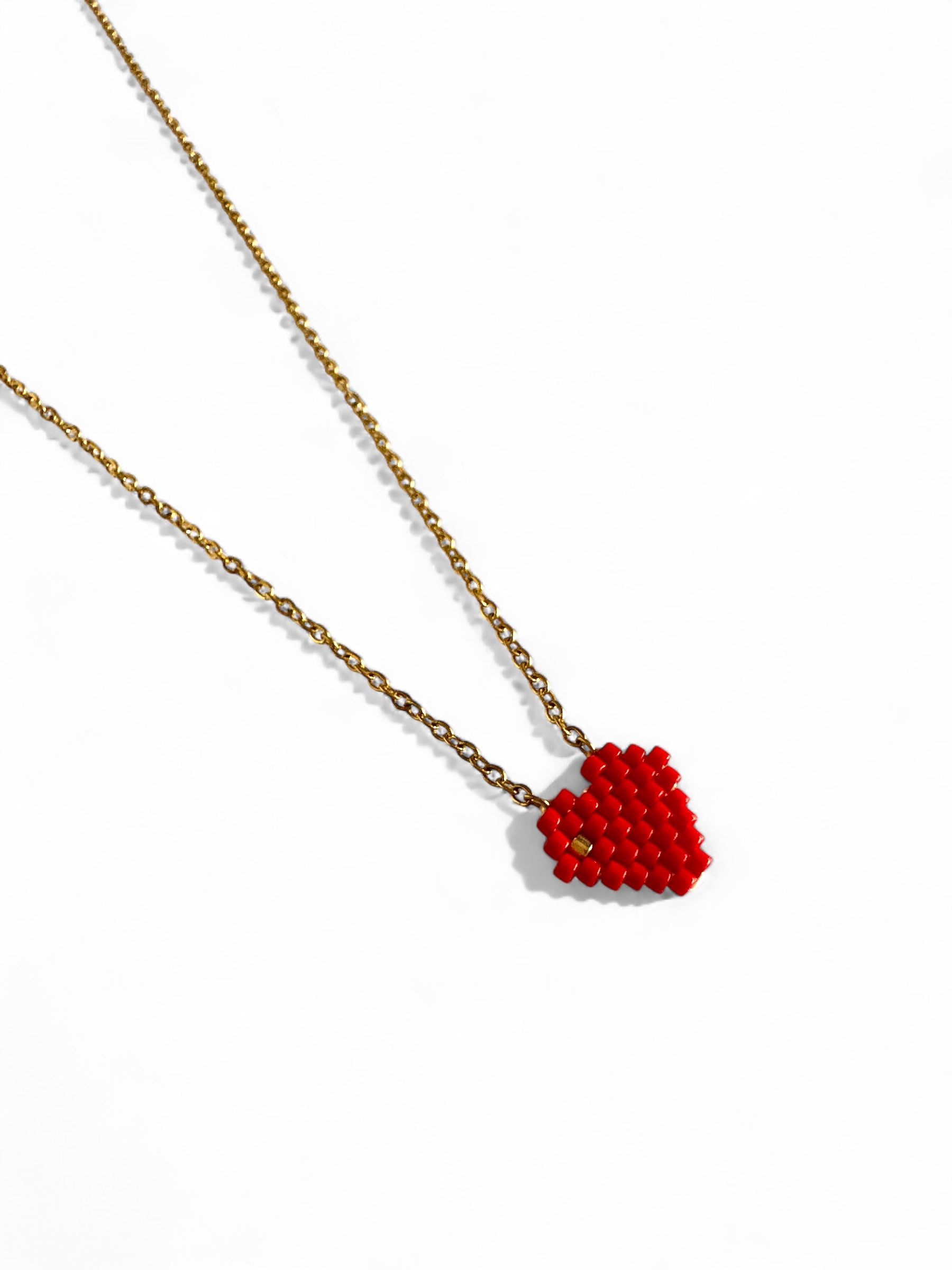 Mini Heart Glow ατσάλινο κολιέ με κόκκινη καρδιά Miyuki – Χονδρική So Cute by Dimi