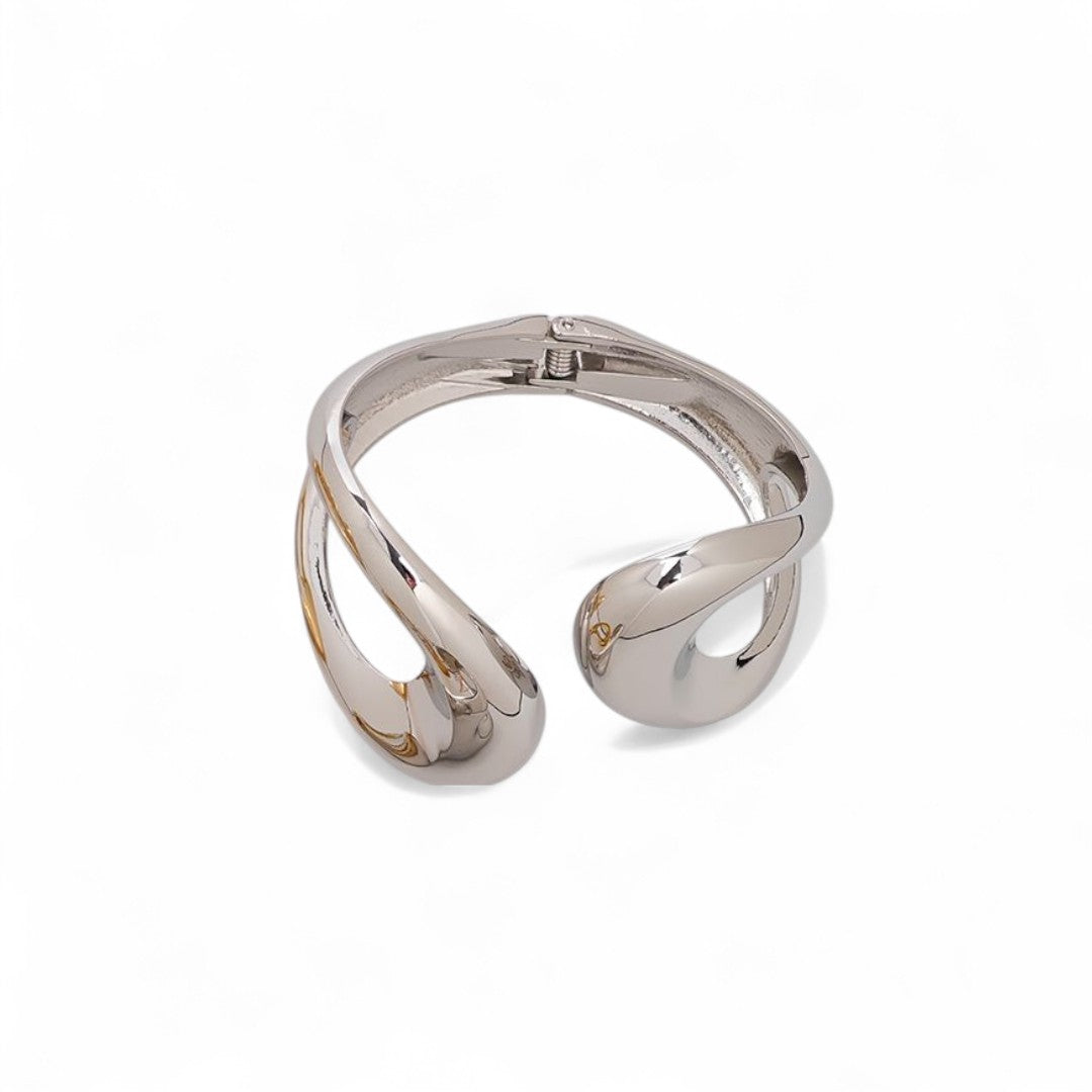 Sculptural twisted cuff bracelet σε χρυσό, ασημί & δίχρωμο – wholesale So Cute by Dimi