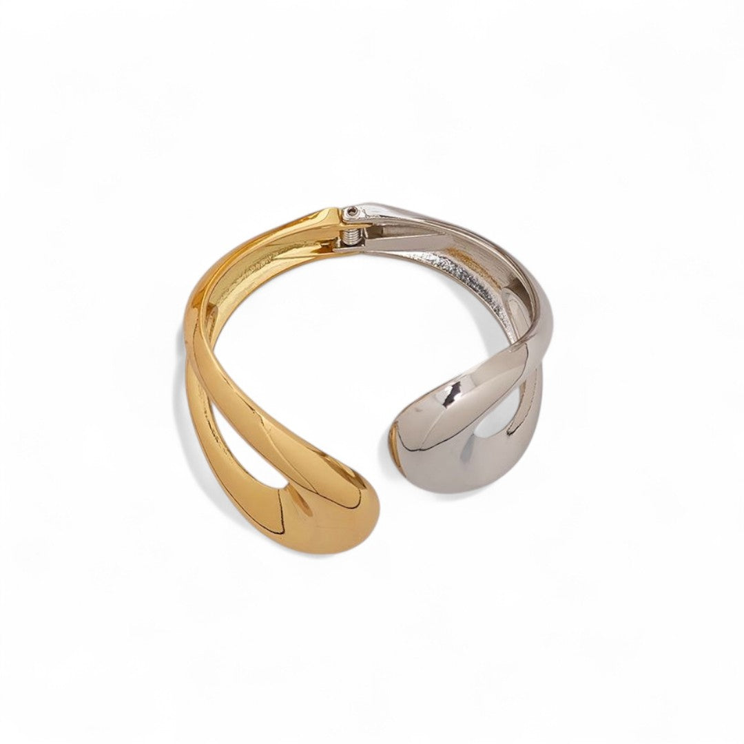 Sculptural twisted cuff bracelet σε χρυσό, ασημί & δίχρωμο – wholesale So Cute by Dimi