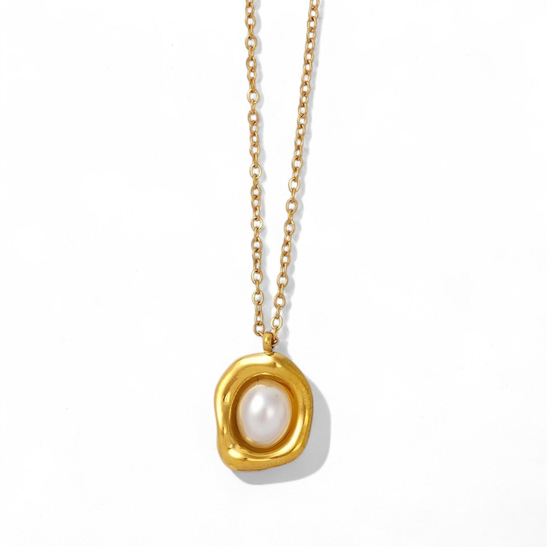 ⚡🚚 Κολιέ Pearl Melt – Ατσάλινο με Ακανόνιστο Πλαίσιο