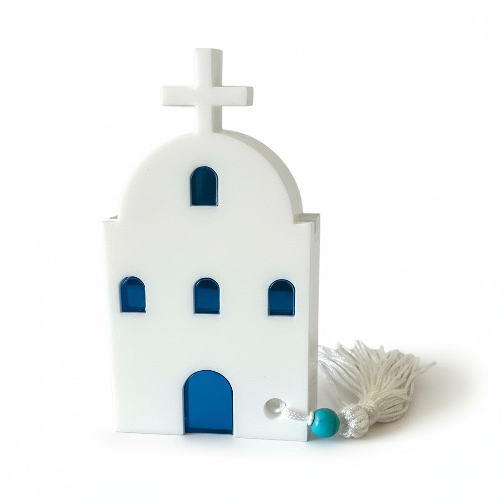 Μικρό επιτραπέζιο γούρι εκκλησάκι από πλεξιγκλάς με μπλε λεπτομέρειες και φούντα – So Cute by Dimi