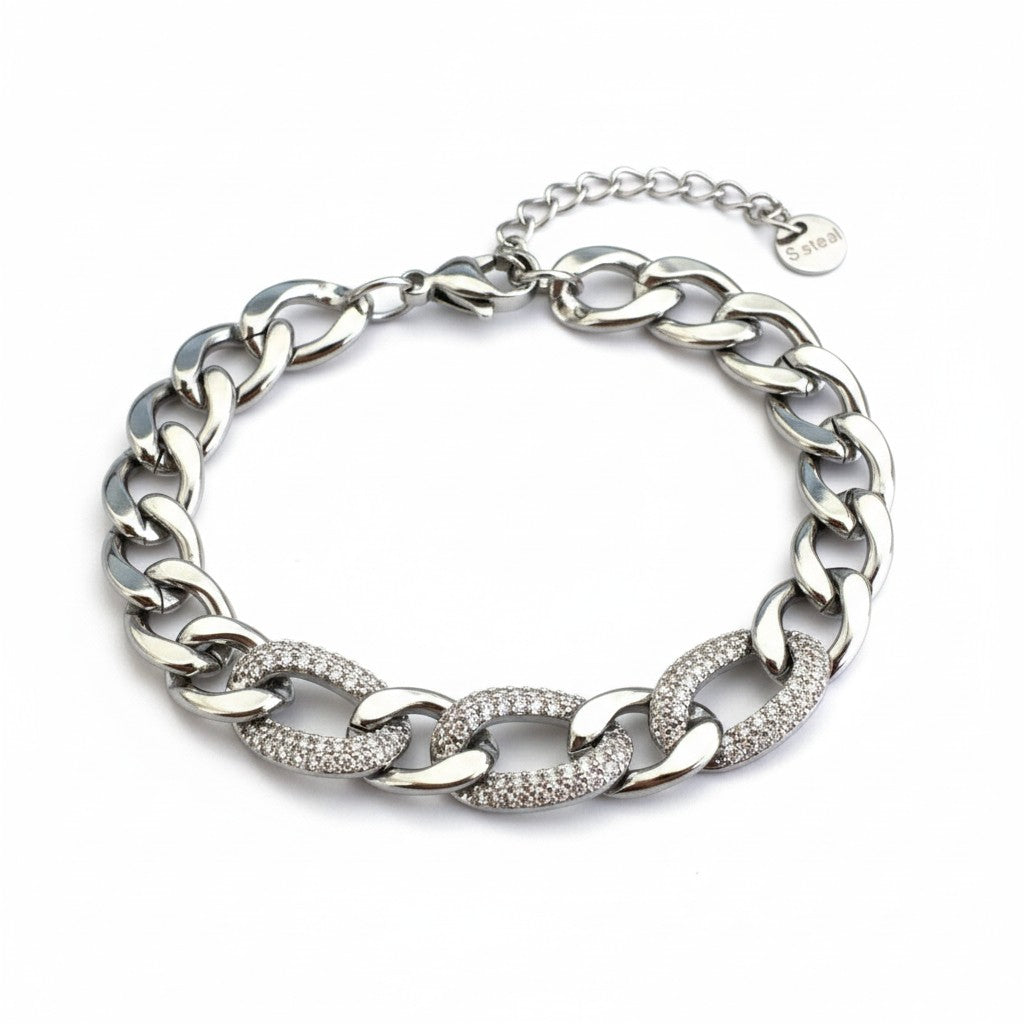 Chunky stainless steel chain bracelet with pavé crystal links in gold and silver – So Cute by Dimi.