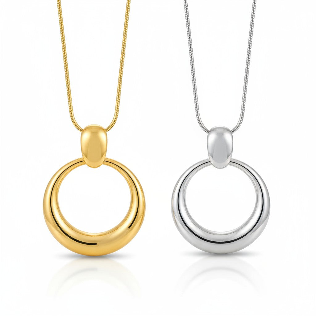 Stainless steel sculpted circle pendant necklace σε χρυσό και ασημί – wholesale So Cute by Dimi