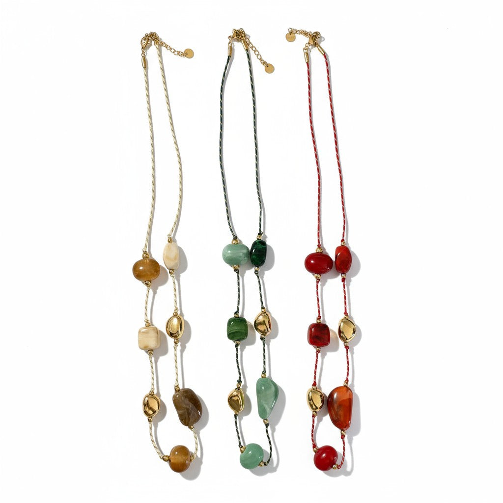 Μακρύ κολιέ με κορδόνι, χάντρες πέτρας και ατσάλινα μεταλλικά στοιχεία – So Cute by Dimi Χονδρική