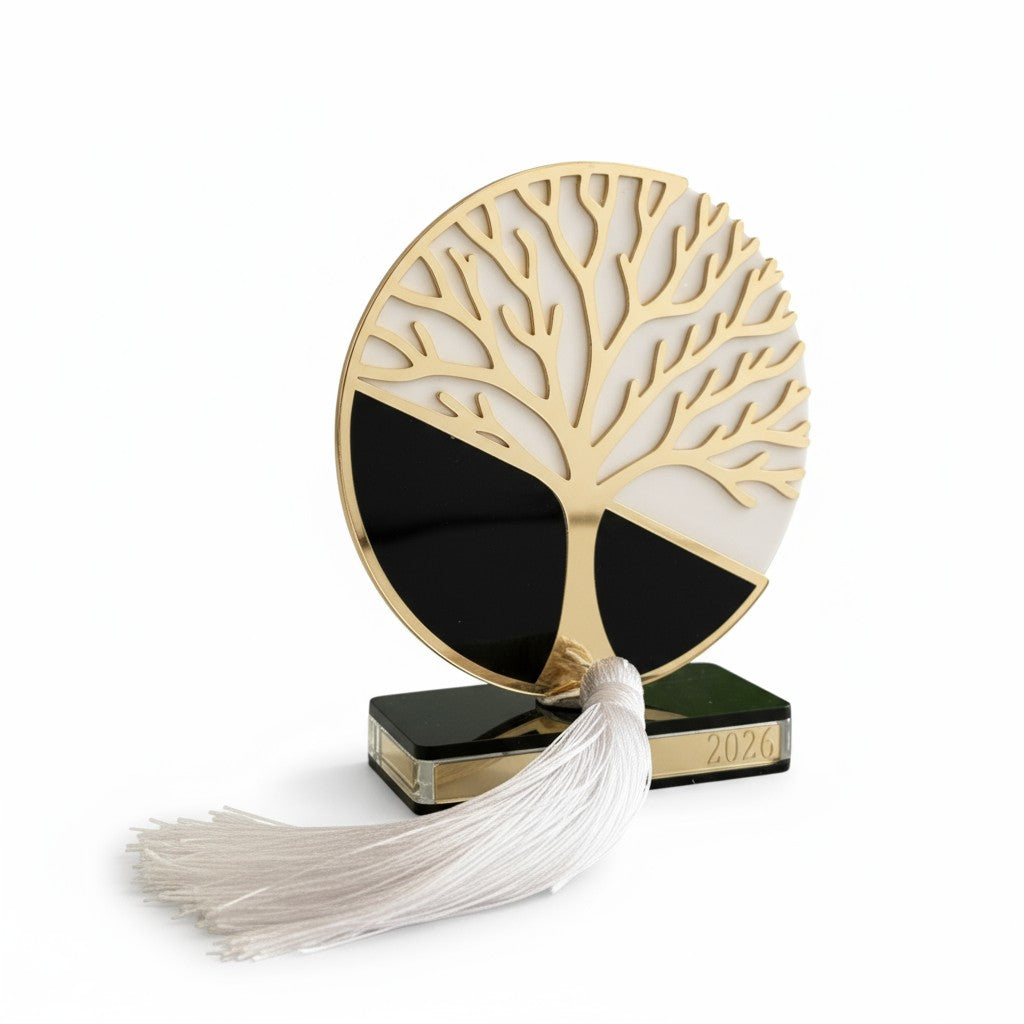 Plexiglass επιτραπέζιο γούρι Tree of Life Symbolic Luxe 2026 μαύρο–λευκό–χρυσό με φούντα — So Cute by Dimi Wholesale