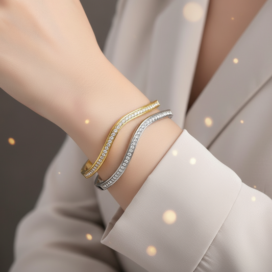 Ατσάλινο βραχιόλι με ζιργκόν σε κυματιστό σχέδιο – Crystal Wave Bangle