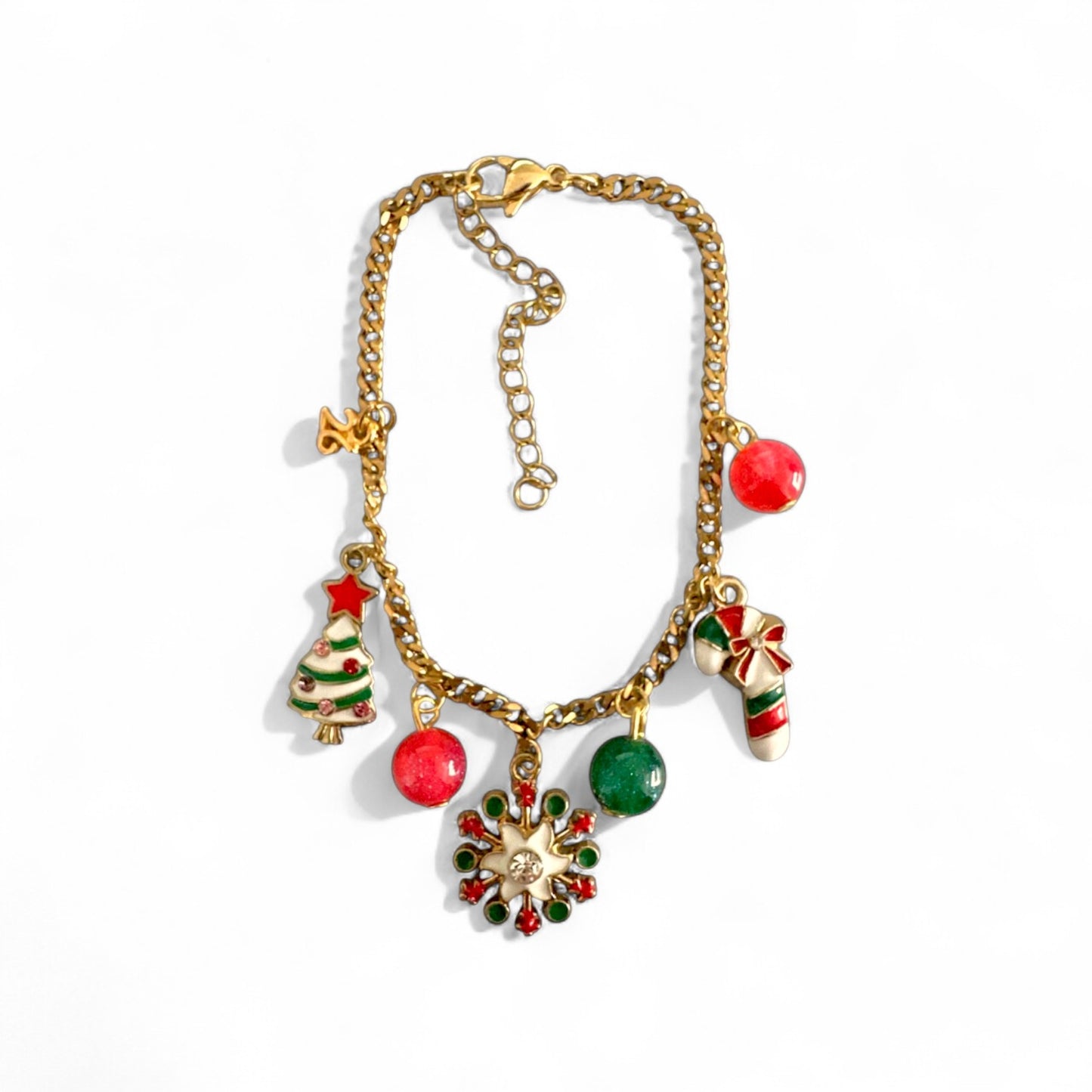 Χρυσό ατσάλινο βραχιόλι γούρι 2026 με charms candy cane, δέντρο & χάντρες – So Cute by Dimi Wholesale