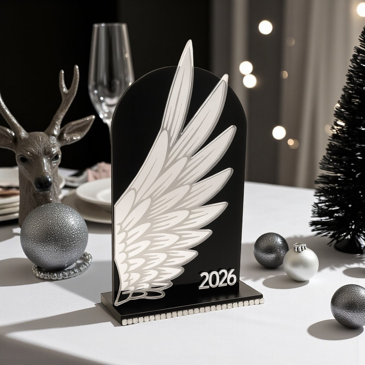 Επιτραπέζιο γούρι Angel Wing  με φτερό αγγέλου plexiglass καθρέφτη, ξύλινη βάση & στρας – χειροποίητο πολυτελές διακοσμητικό So Cute by Dimi Χονδρική