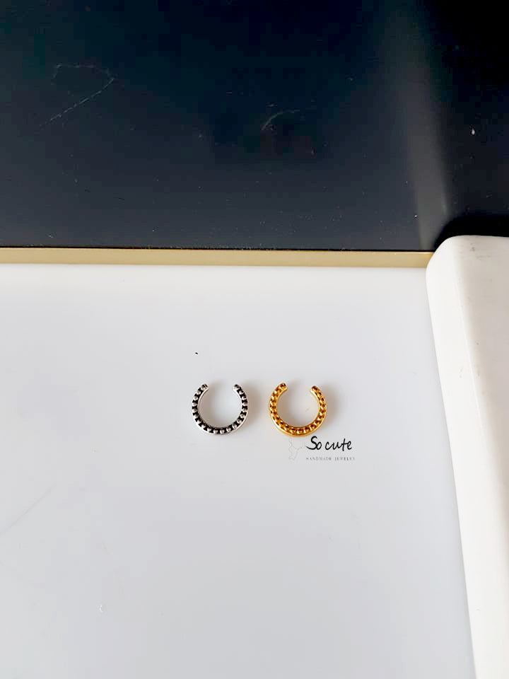 Cuff earrings with grains, package of 5 sets (10pcs)
