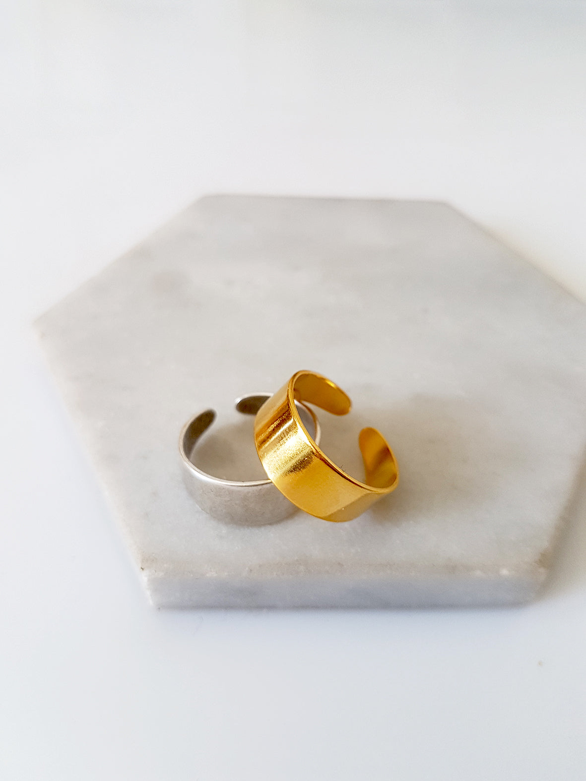 Minimal ring in a package of 1 piece - SoCuteb2b