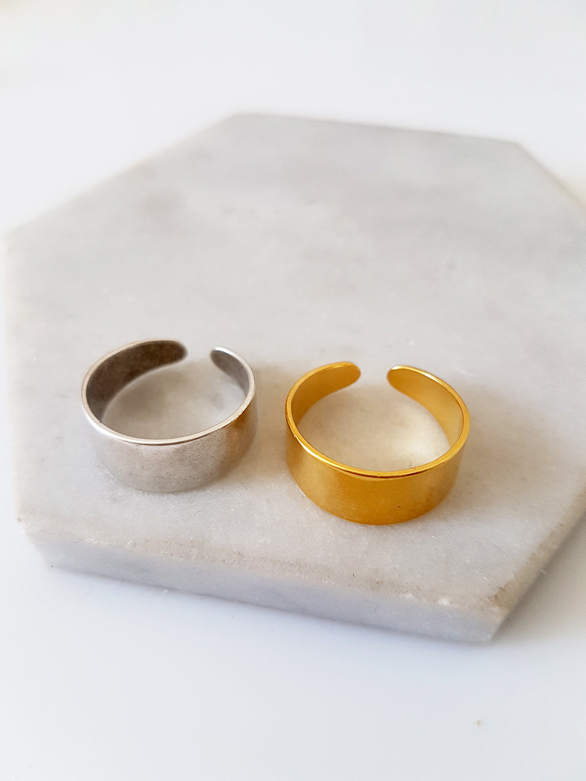 Minimal ring in a package of 1 piece - SoCuteb2b