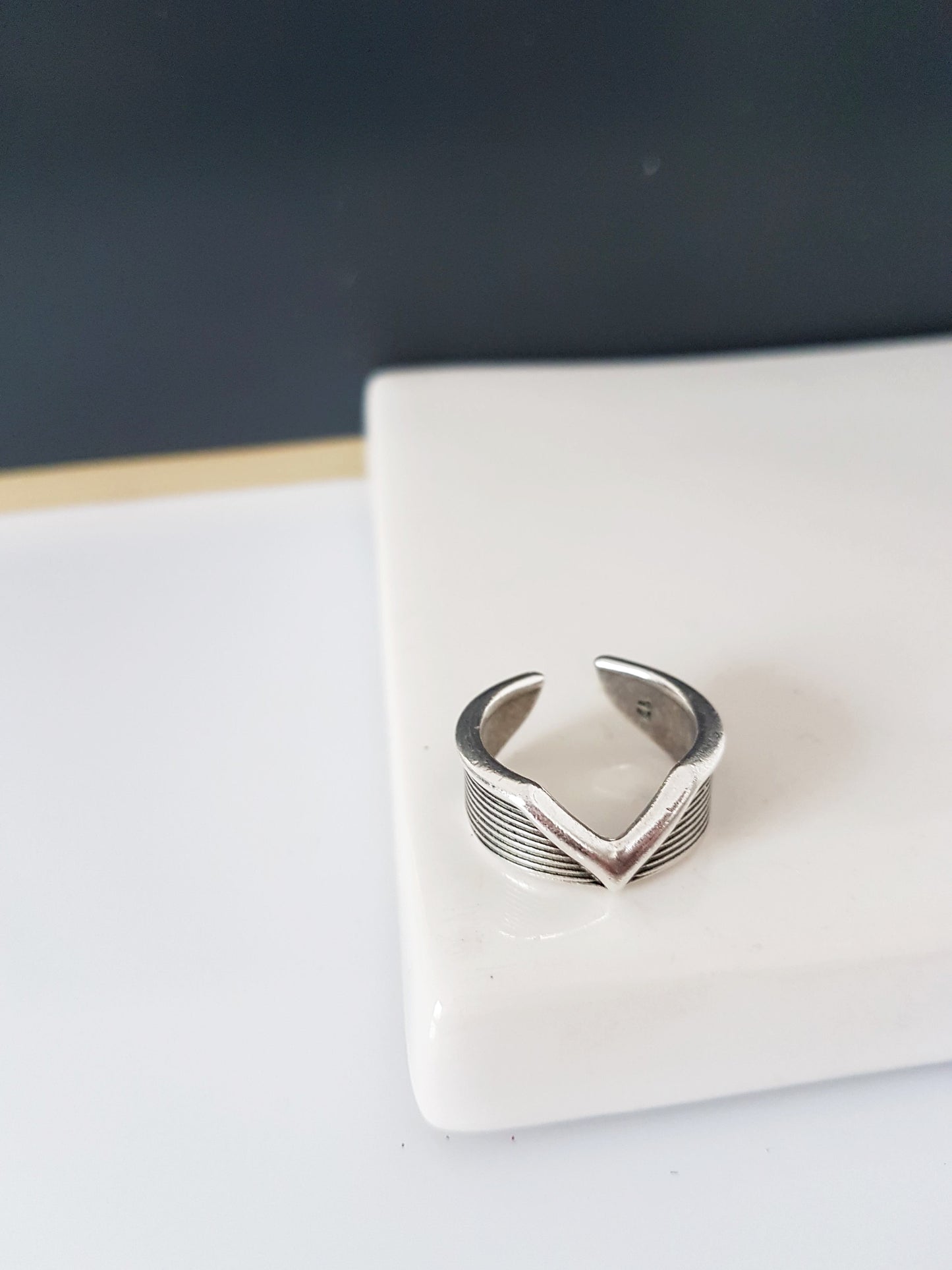 V Ring in a package of 3 pieces