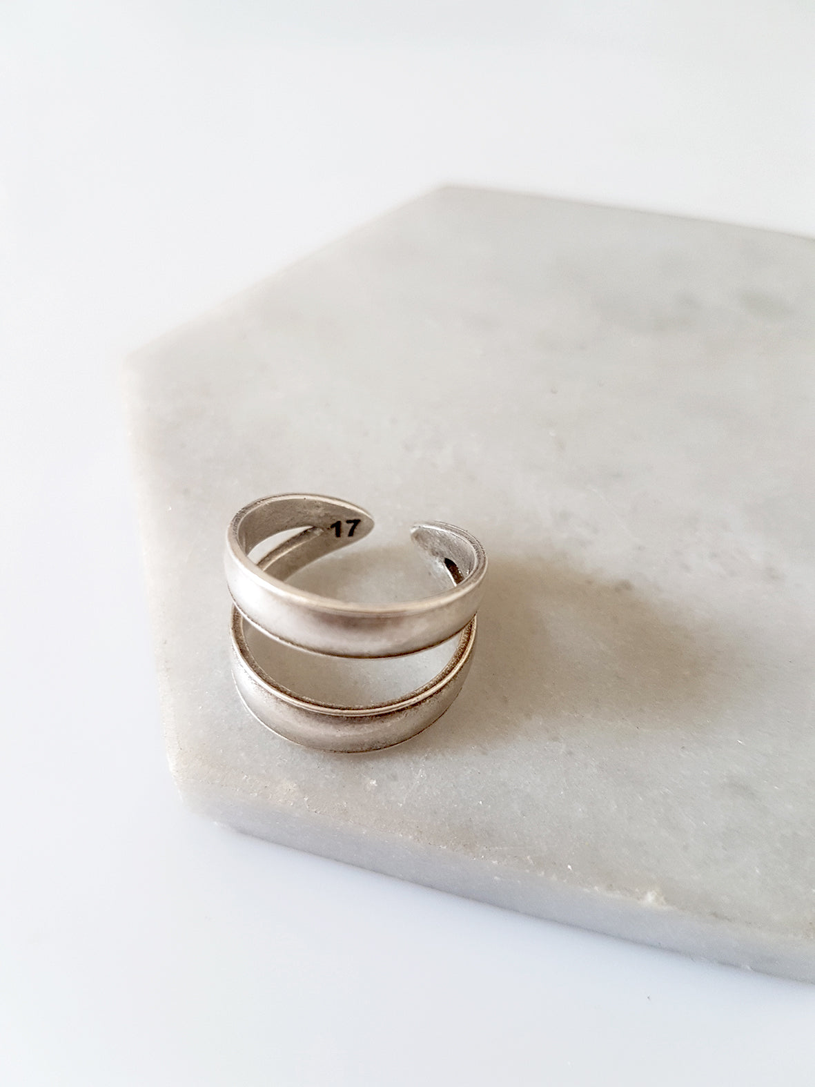 Ring with double line in package of 3 pieces