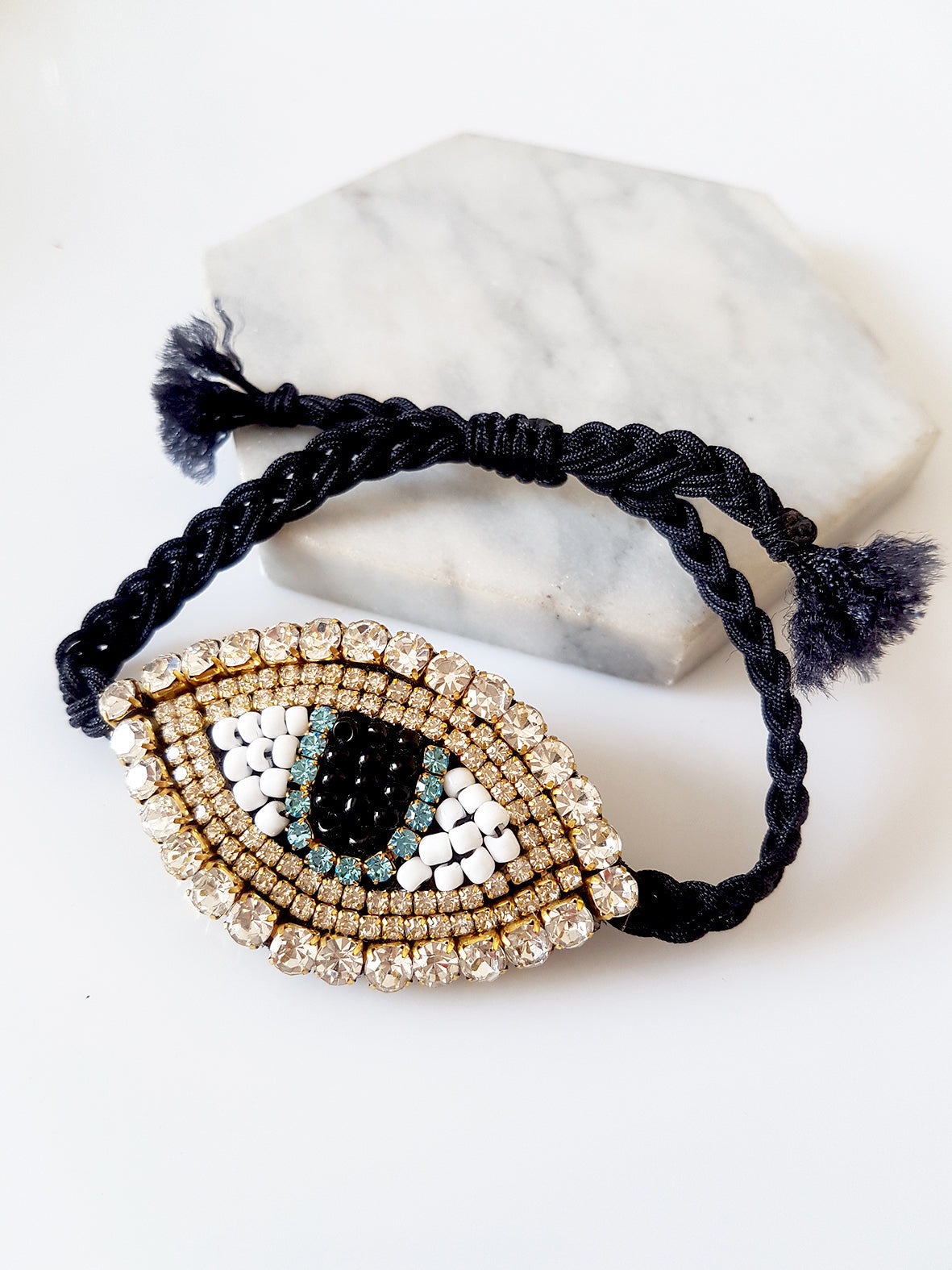 Χειροποίητο βραχιόλι με μεγάλο μοτίφ ματιού με στρας κεντημένο στο χέρι – Shiny Eye Large – So Cute by Dimi