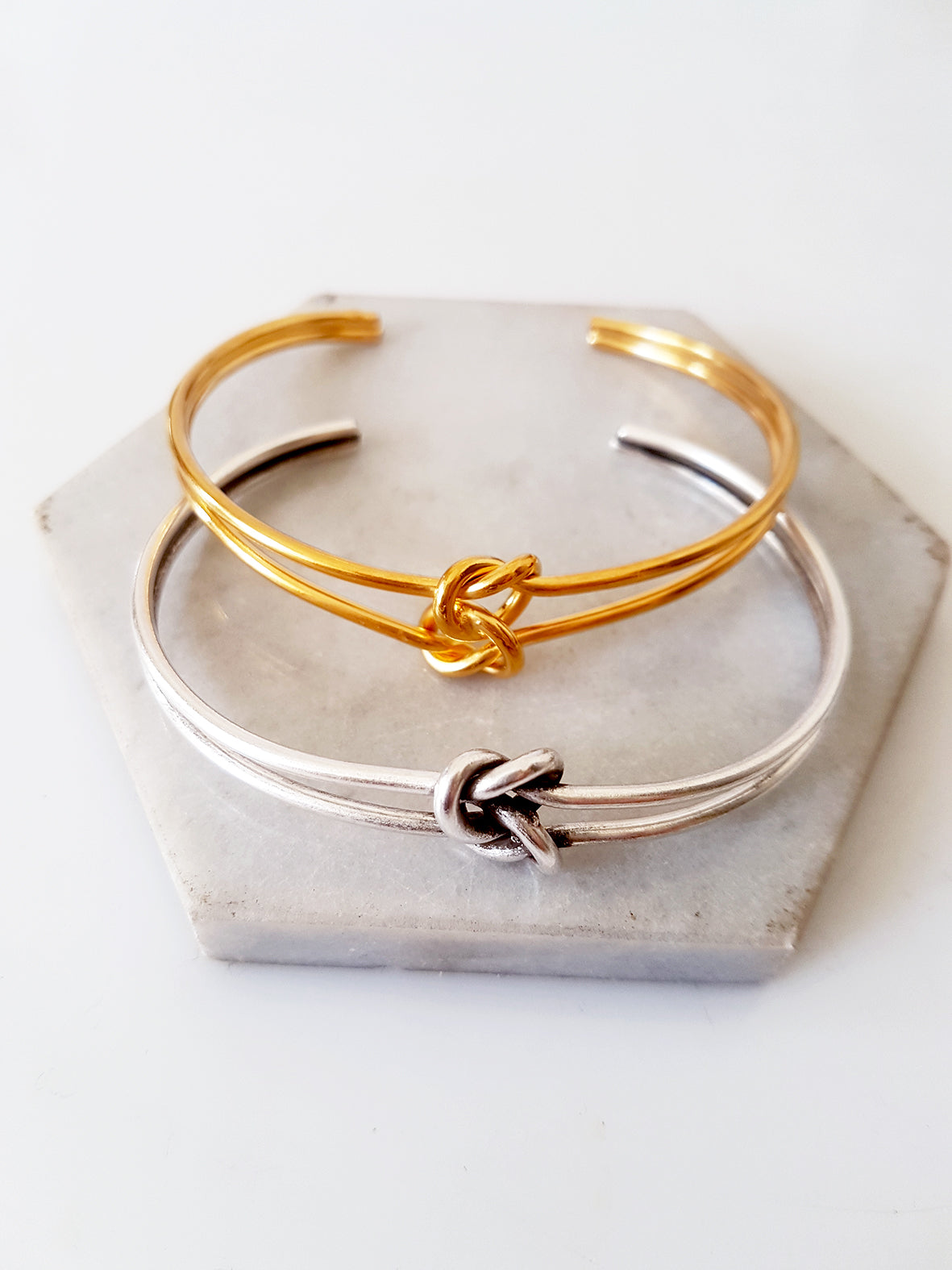 Double knot metal bracelet, package of 2 bracelets - SoCuteb2b