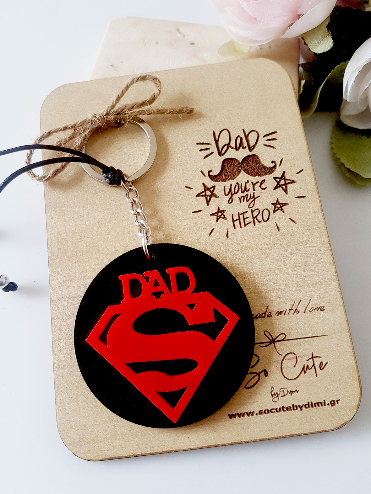 Μπρελόκ Hero Dad με ξύλινη πλάτη δώρου - So Cute by Dimi