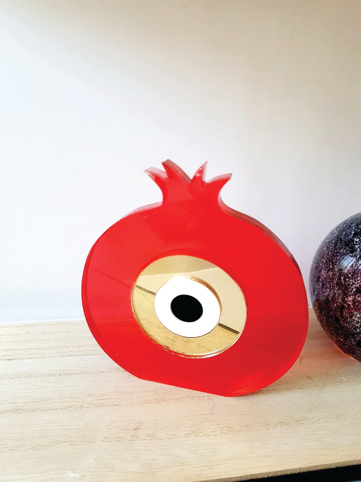 Pomegranate table charm with evil eye - SoCuteb2b