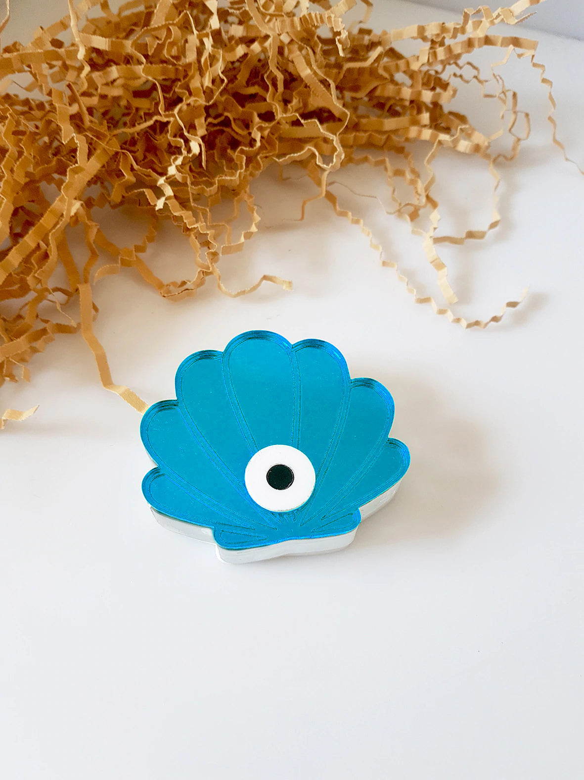 Shell shaped, small size, table charm with evil eye - SoCuteb2b